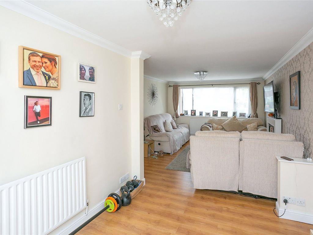 Farm Way, Bushey